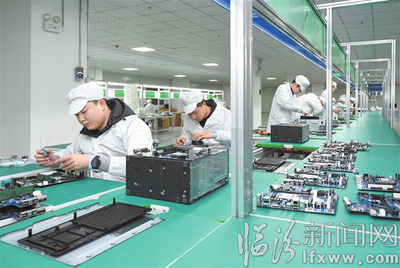 生產(chǎn)繁忙 計算機軟硬件及外圍設(shè)備制造業(yè)的機遇與挑戰(zhàn)